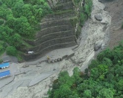 भेमाथाङ चौरमा गएको भीषण पहिरो: मेलम्ची खोलामा आएको आकस्मिक र अकल्पनीय बाढीले मानवीय तथा भौतिक संरचनामा ल्याएको ठूलो क्षति 